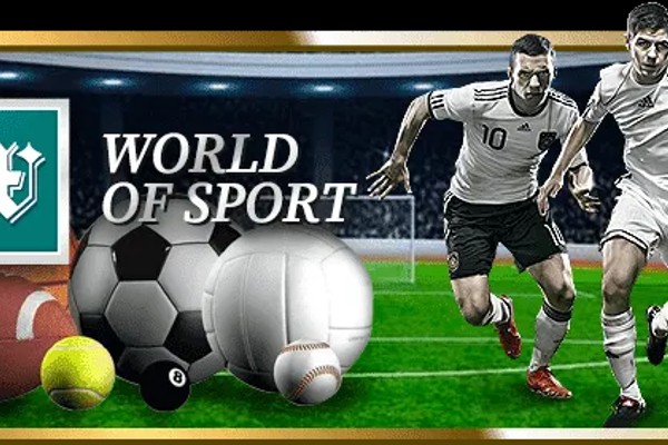 Người chơi đang suy nghĩ chiến thuật mạt chược